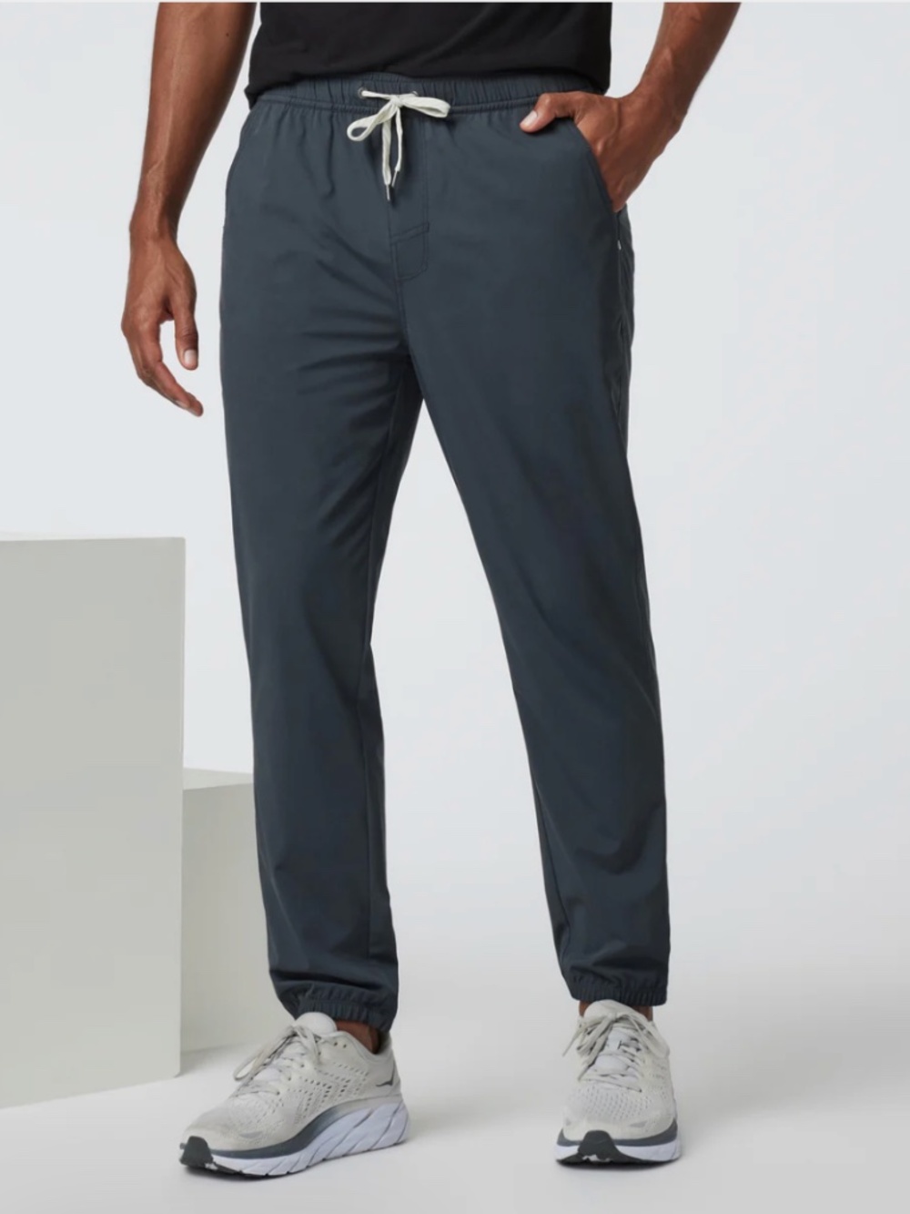 Vuori Men's Kore Lined Jogger - Size L
